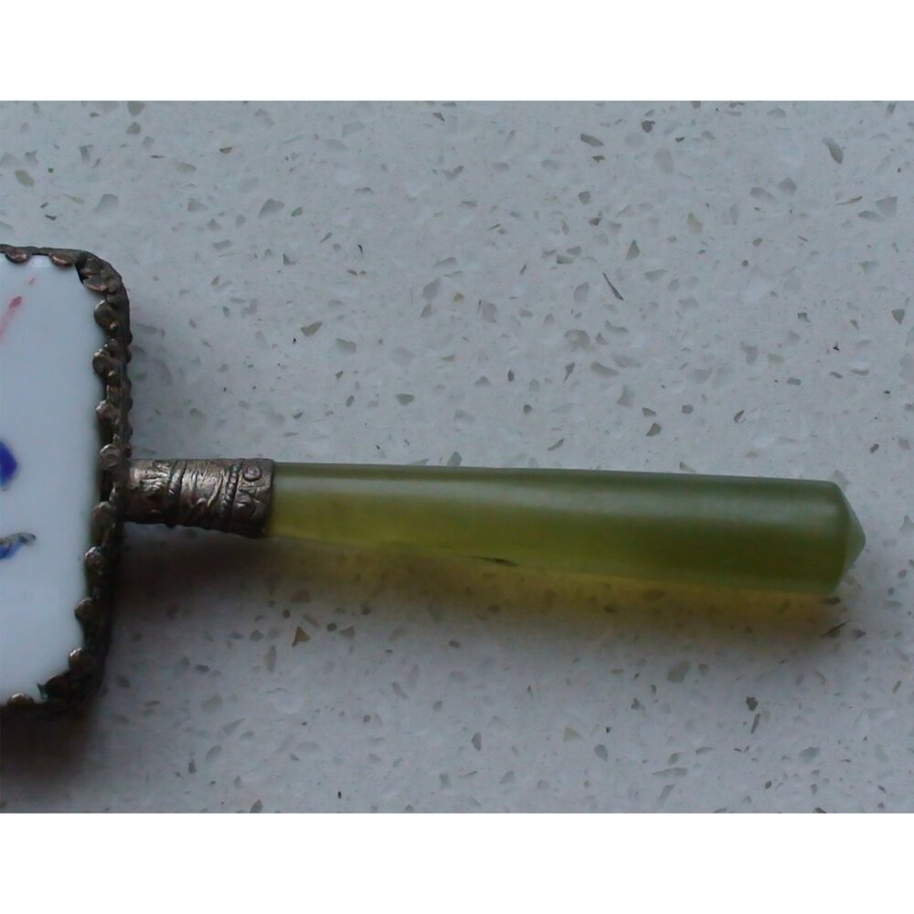 Shard Lotus Hand Mirror with Green Glass Handle and Decorative Edging - Picture 7 of 8